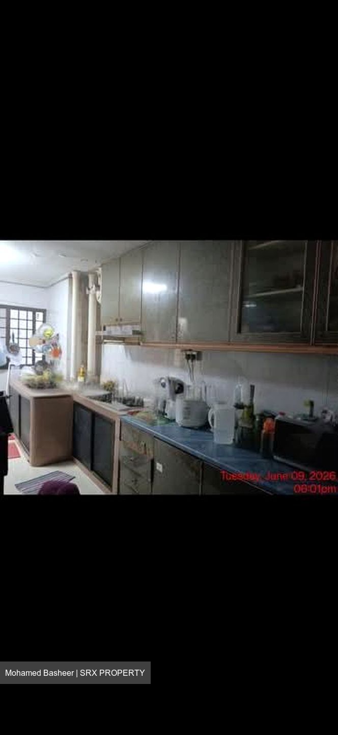 Blk 729 Clementi West Street 2 (Clementi), HDB 3 Rooms #574587381